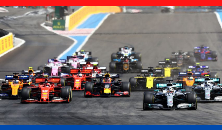 how many physical cars does each f1 teams have
