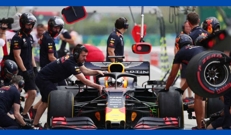 what comprises an f1 pit stop team